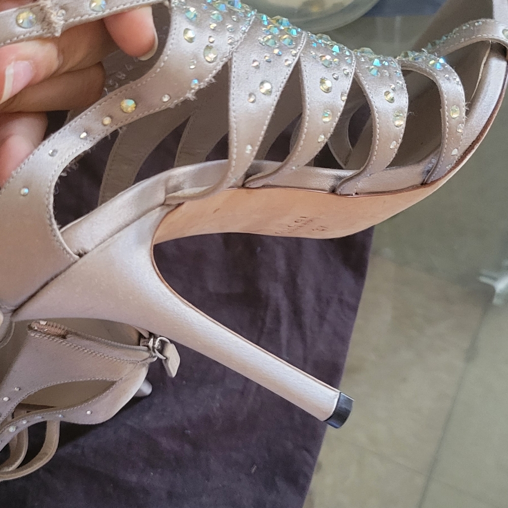 Gucci heels satin fabric and Swarovski - Picture 6 of 7